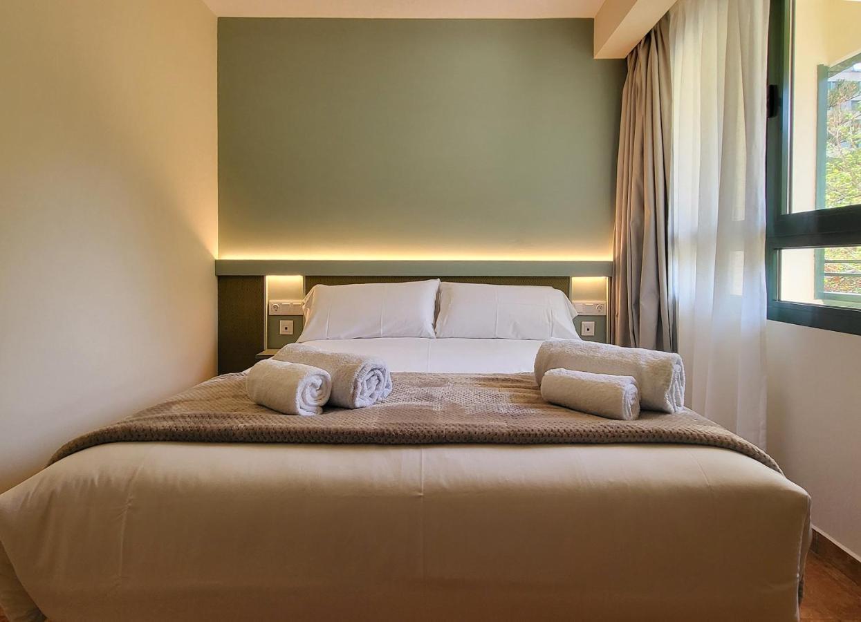 Apartamentos Las Ciencias C Valencia Exteriör bild