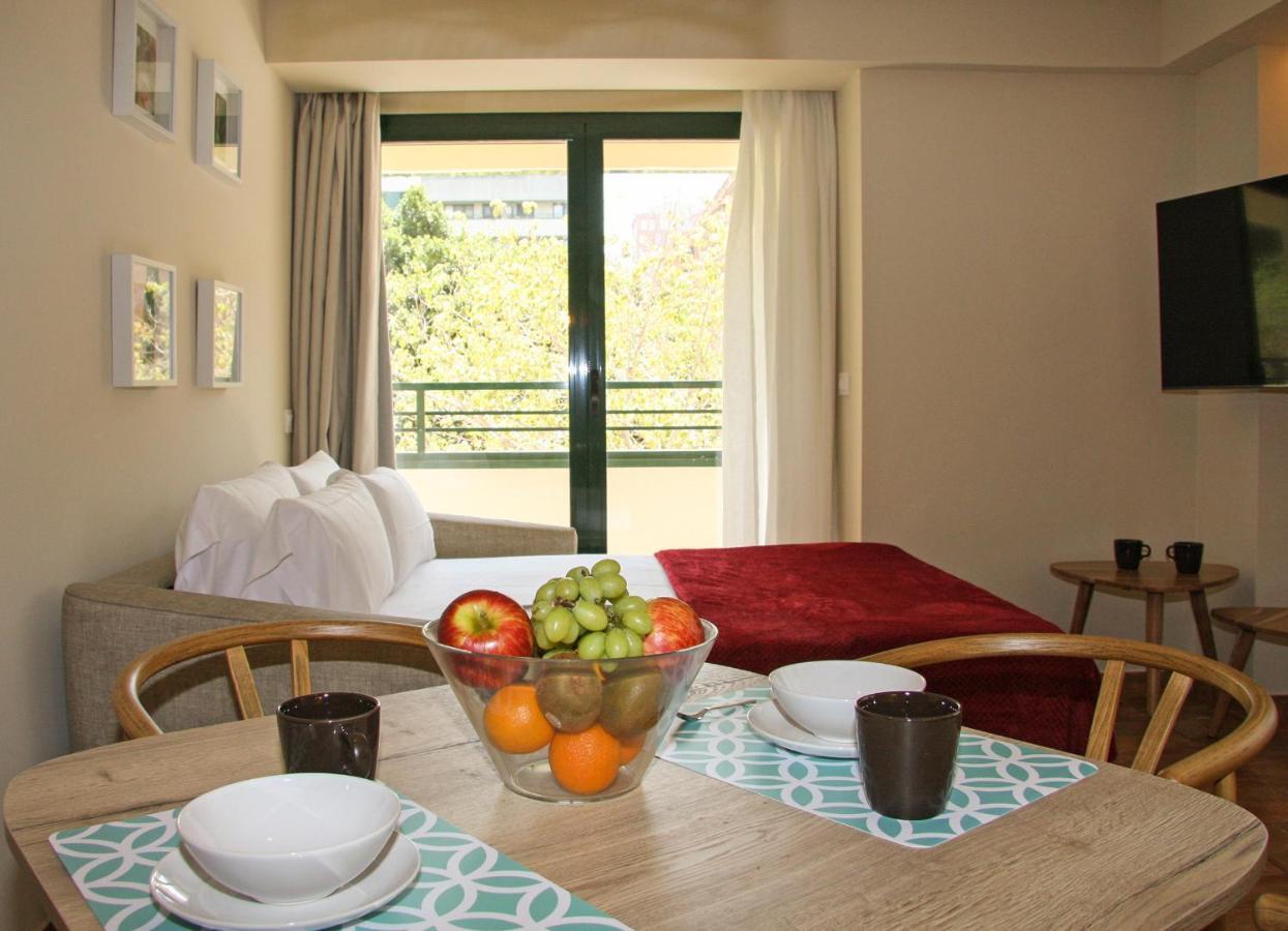 Apartamentos Las Ciencias C Valencia Exteriör bild